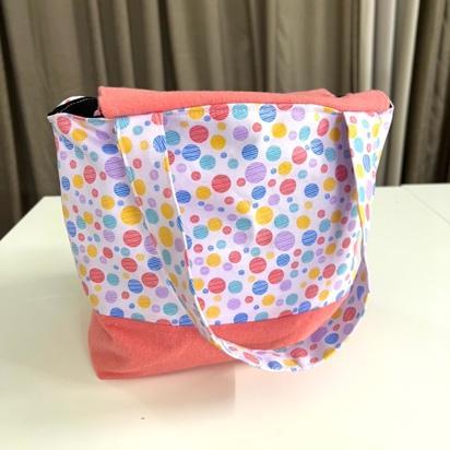Sewn lunch box bag with a top handle