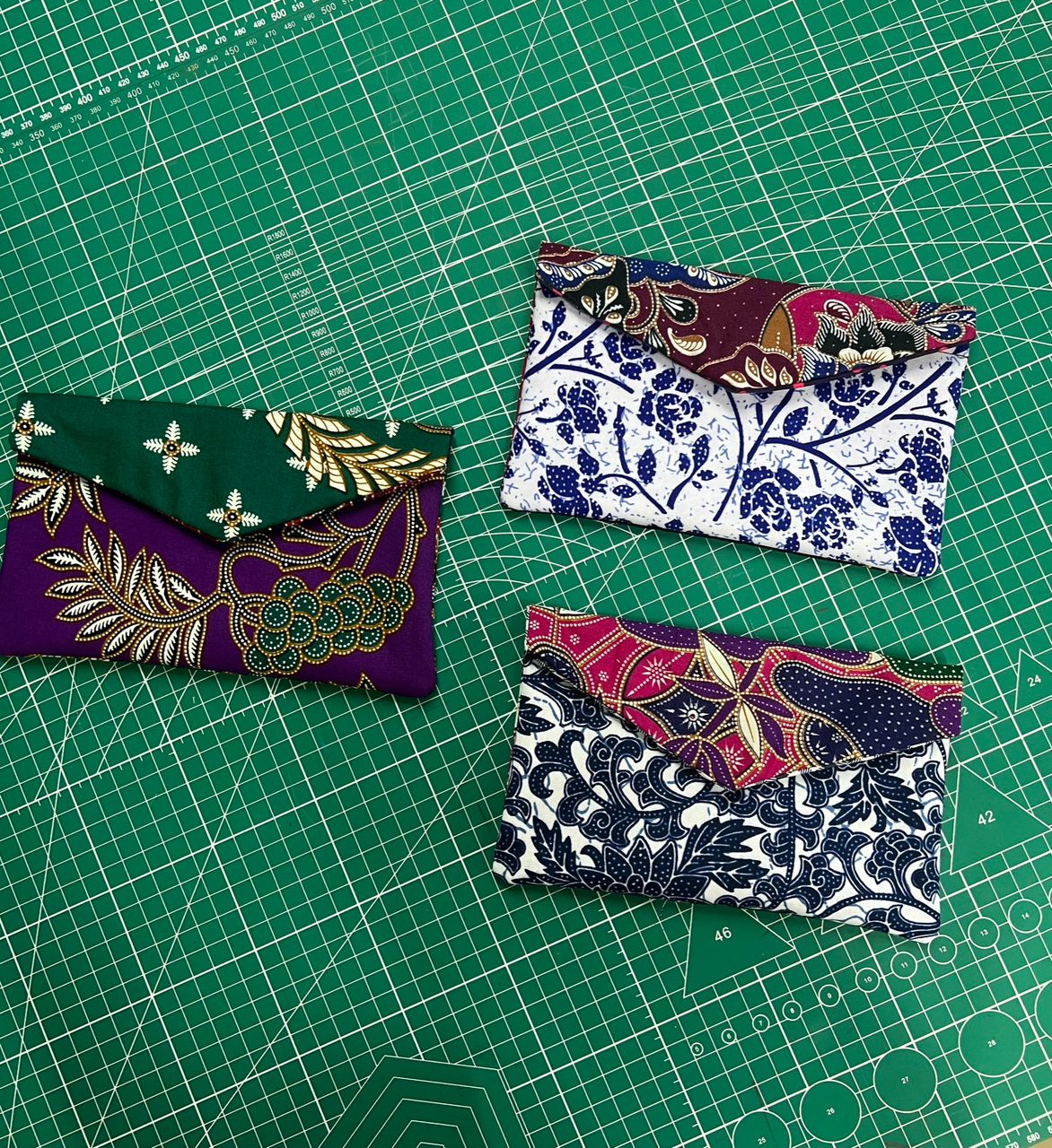Handmade Wallet from a Two Moles sewing class